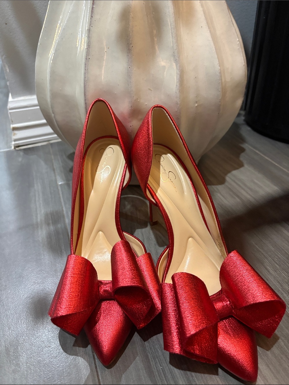 Jessica Simpson Red Satin Pointed-Toe Pumps with Bow - Picture 2 of 5